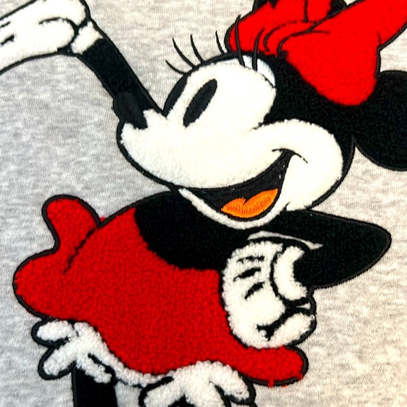 NWT Disney Minnie Mouse Chenille Graphic Hi-Low Split Hem Sweatshirt (XXL) - Picture 3 of 3